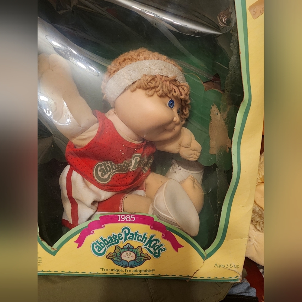 5 Cabbage Patch Dolls